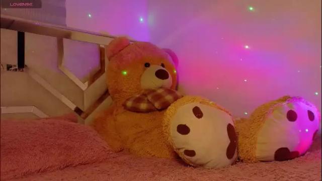 Thumbnail 1, emma_clive's Stream at Chaturbate, 1 month ago