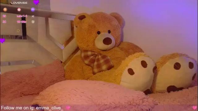 Image 10 of emma_clive Stream on Chaturbate on 22 days ago