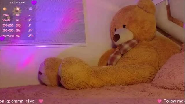 Image 4 of emma_clive Stream on Chaturbate on 14 days ago