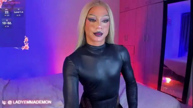 Image 10 of emma_demonn Stream on Chaturbate on 19 days ago