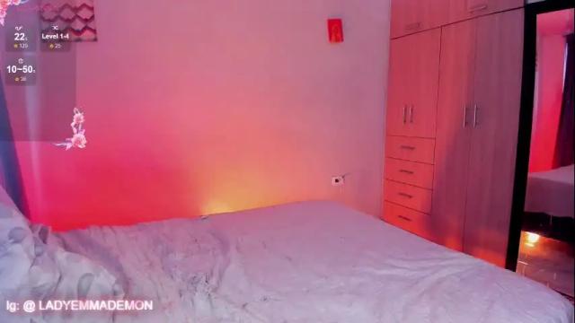 Image 10 of emma_demonn Stream on Chaturbate on 11 days ago