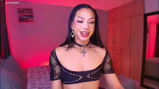 Image 2 of emma_demonn Stream on Chaturbate on 2 months ago
