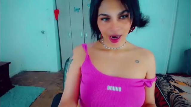 Image 2 of emma_diva Stream on Chaturbate on 3 months ago