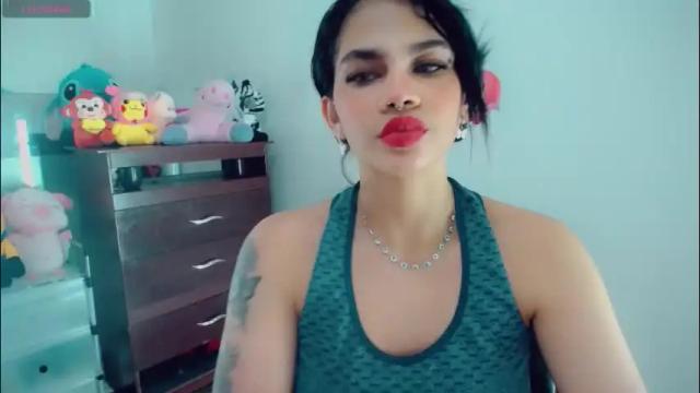 Image 8 of emma_diva Stream on Chaturbate on 2 months ago