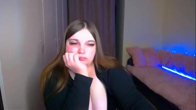 Image 6 of emma_dorn Stream on Chaturbate on 1 month ago