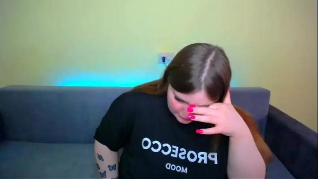 Image 3 of emma_dorn Stream on Chaturbate on 13 days ago