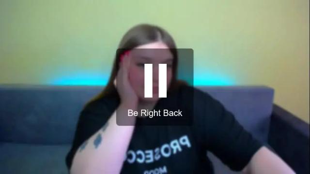 Image 2 of emma_dorn Stream on Chaturbate on 12 days ago