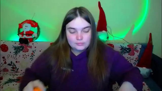 Image 2 of emma_dorn Stream on Chaturbate on 1 month ago