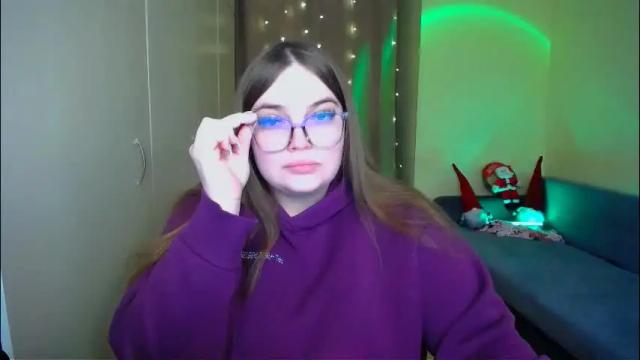 Image 2 of emma_dorn Stream on Chaturbate on 1 month ago