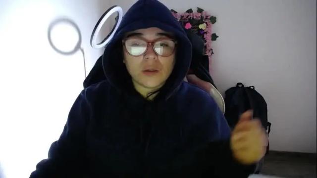 Image 4 of emma_evans07 Stream on Chaturbate on 1 month ago