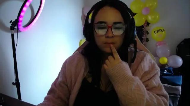 Image 11 of emma_evans07 Stream on Chaturbate on 1 month ago