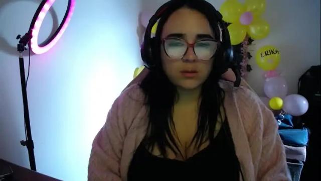 Image 6 of emma_evans07 Stream on Chaturbate on 1 month ago