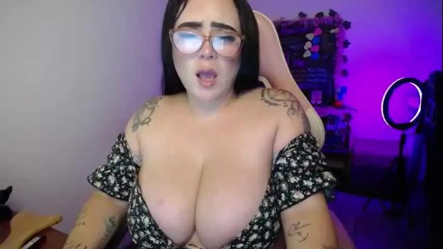 Image 2 of emma_evans07 Stream on Chaturbate on 2 months ago
