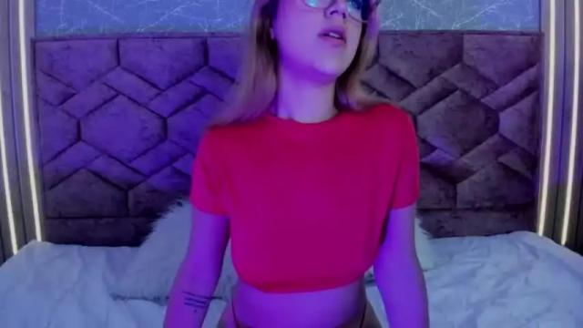 Image 12 of emma_ford1 Stream on Chaturbate on 13 months ago