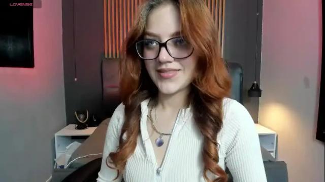 Image 3 of emma_ford1 Stream on Chaturbate on 1 month ago