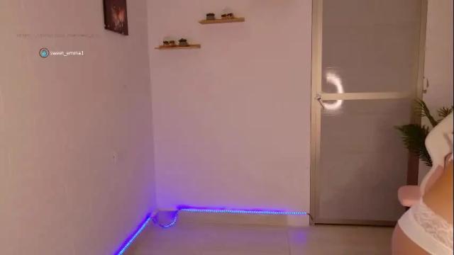 Image 10 of emma_hg1 Stream on Chaturbate on 2 months ago