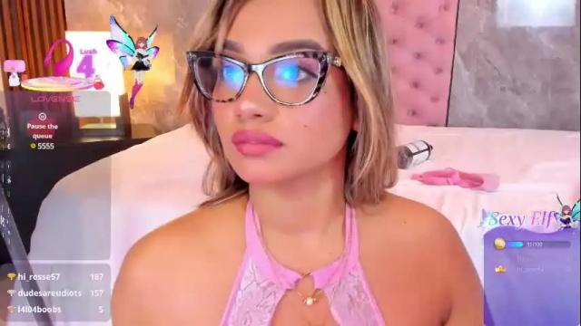 Image 6 of emma_hunter_ Stream on Chaturbate on 11 days ago
