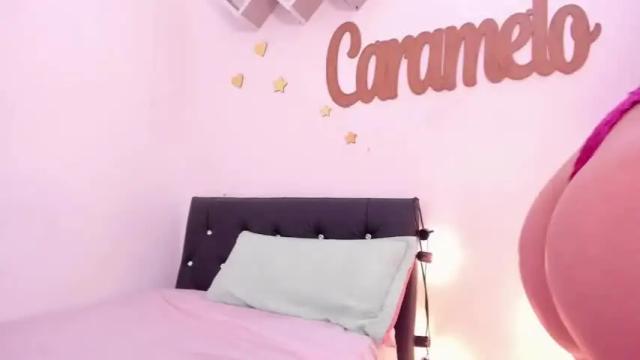 Image 8 of emma_jhonss Stream on Chaturbate on 16 months ago