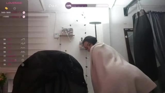 Image 4 of emma_johnson_ Stream on Chaturbate on 12 months ago