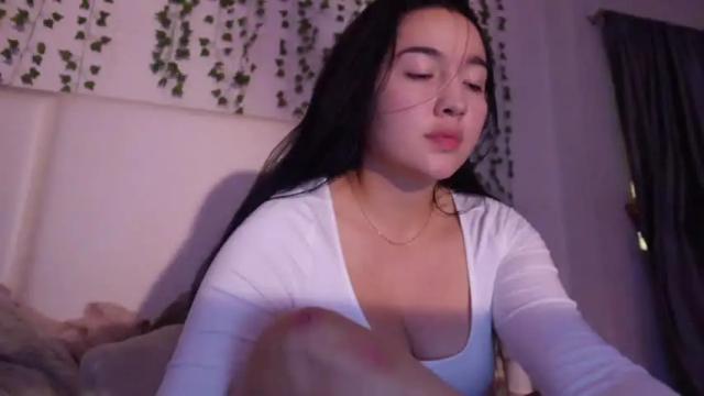 Image 3 of emma_johnson_ Stream on Chaturbate on 3 months ago