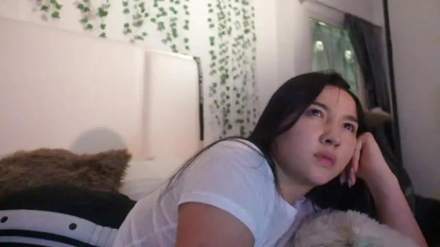 Image 12 of emma_johnson_ Stream on Chaturbate on 2 months ago