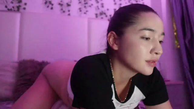 Image 4 of emma_johnson_ Stream on Chaturbate on 1 month ago