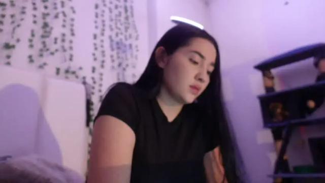 Image 4 of emma_johnson_ Stream on Chaturbate on 1 month ago