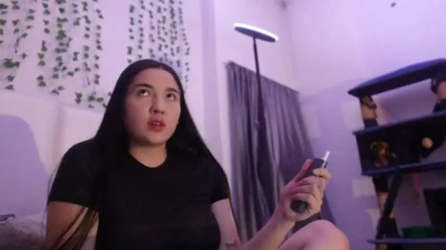 Image 8 of emma_johnson_ Stream on Chaturbate on 1 month ago