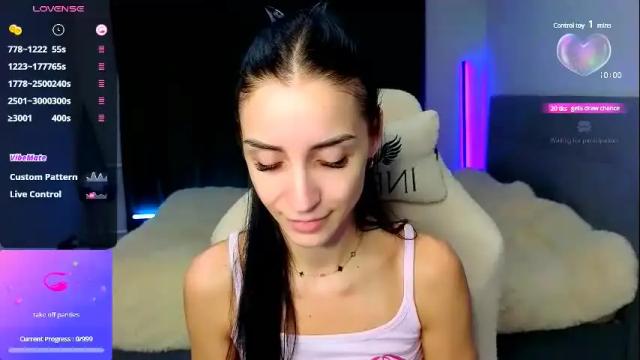 Image 8 of emma_jordan Stream on Chaturbate on 9 days ago