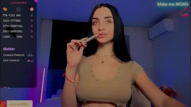 Image 8 of emma_jordan Stream on Chaturbate on 2 months ago