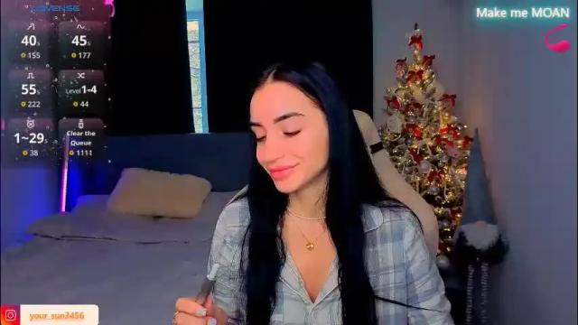 Image 4 of emma_jordan Stream on Chaturbate on 22 days ago