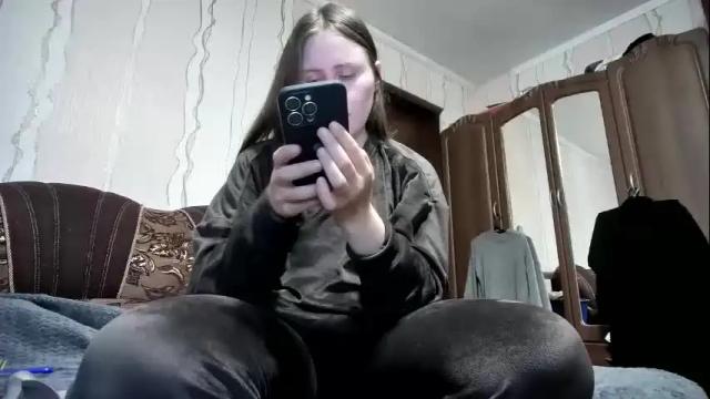 Image 3 of emma_just Stream on Chaturbate on 1 month ago