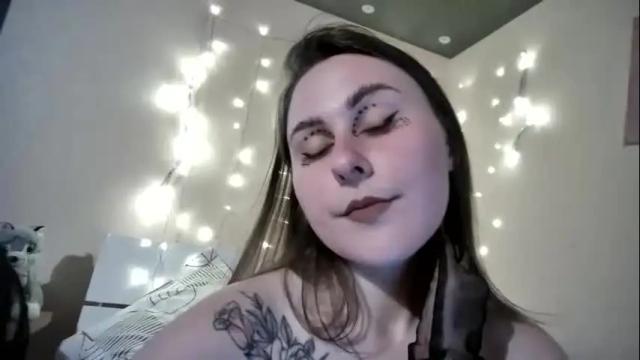 Image 8 of emma_just Stream on Chaturbate on 14 days ago