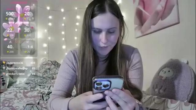 Image 3 of emma_just Stream on Chaturbate on 3 days ago