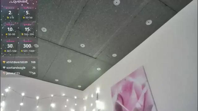 Image 3 of emma_just Stream on Chaturbate on 27 days ago