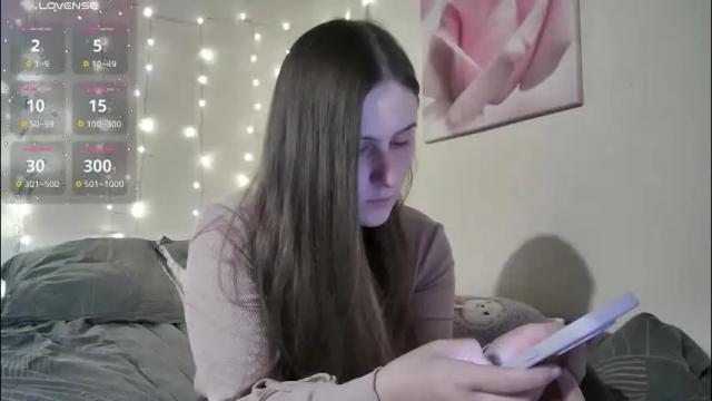 Image 6 of emma_just Stream on Chaturbate on 25 days ago