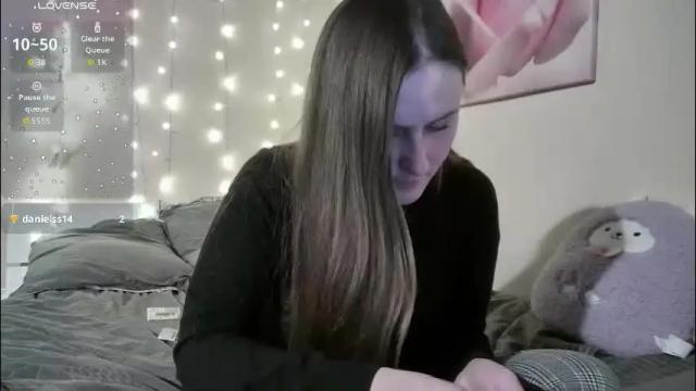 Image 8 of emma_just Stream on Chaturbate on 18 days ago