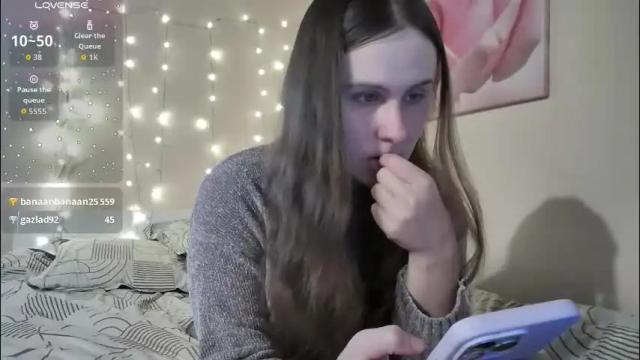 Image 8 of emma_just Stream on Chaturbate on 17 days ago