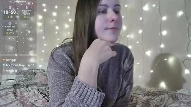 Image 3 of emma_just Stream on Chaturbate on 15 days ago