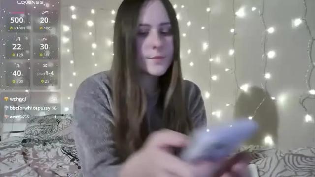 Image 4 of emma_just Stream on Chaturbate on 15 days ago