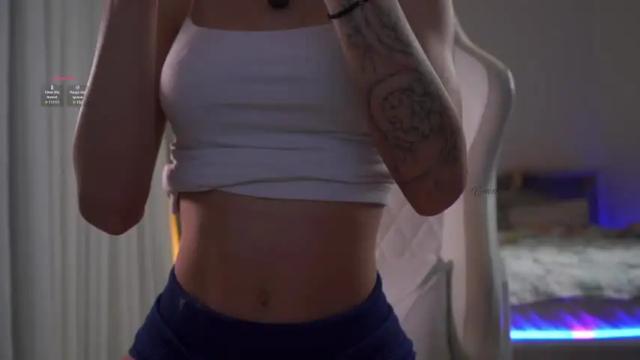 Image 12 of emma_land Stream on Chaturbate on 1 month ago