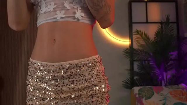 Image 7 of emma_land Stream on Chaturbate on 27 days ago