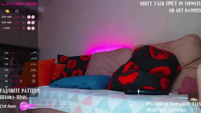 Image 8 of emma_lov2 Stream on Chaturbate on 12 months ago