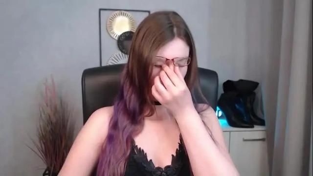 Image 3 of emma_lust94 Stream on Chaturbate on 1 month ago