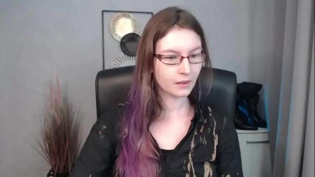Image 3 of emma_lust94 Stream on Chaturbate on 1 month ago