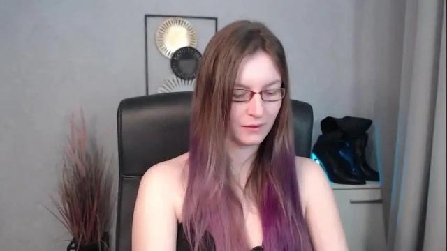 Image 3 of emma_lust94 Stream on Chaturbate on 28 days ago