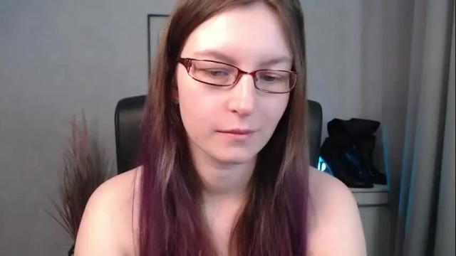 Image 8 of emma_lust94 Stream on Chaturbate on 28 days ago