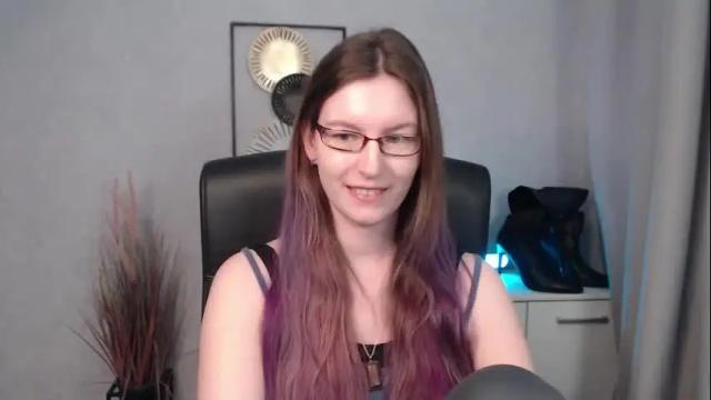 Image 4 of emma_lust94 Stream on Chaturbate on 26 days ago