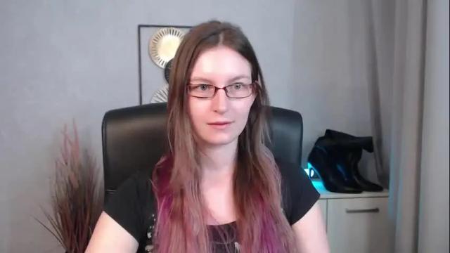 Image 3 of emma_lust94 Stream on Chaturbate on 1 month ago