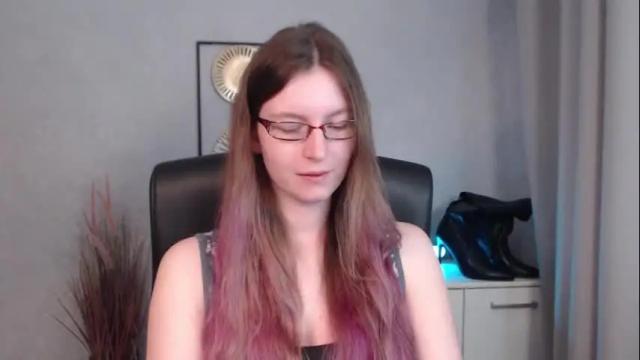 Image 3 of emma_lust94 Stream on Chaturbate on 1 month ago